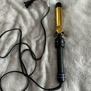 Hot tools 1 1/4” barrel